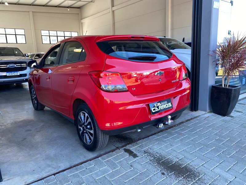 ONIX 1.4 MPFI LTZ 8V FLEX 4P MANUAL - 2013 - LAJEADO