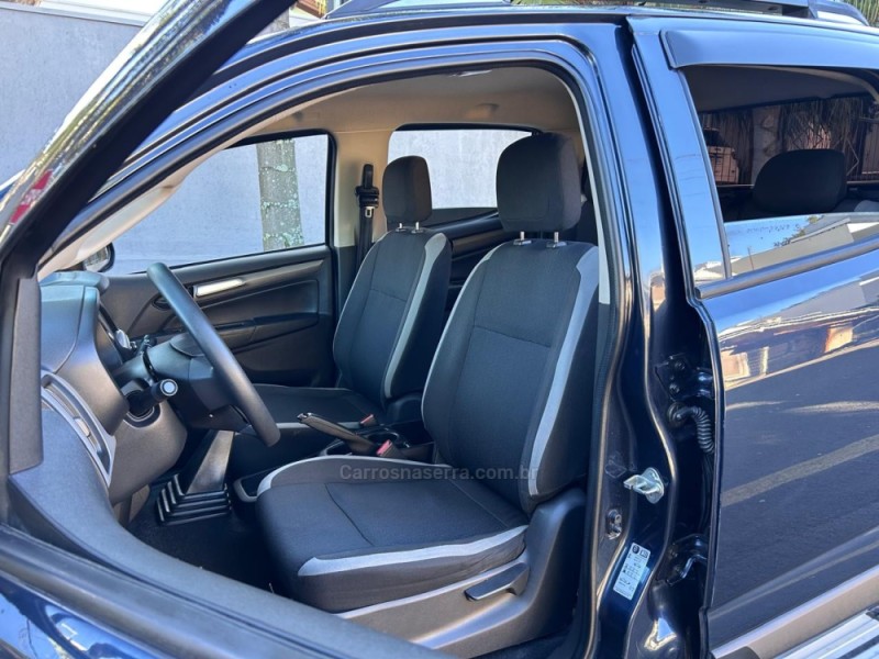 S10 2.5 ADVANTAGE 4X2 CD FLEX 4P MANUAL - 2017 - VENâNCIO AIRES