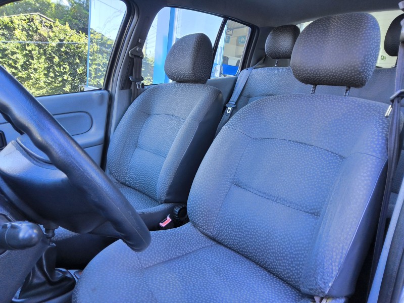 CLIO 1.0 CAMPUS 16V FLEX 4P MANUAL - 2011 - SãO SEBASTIãO DO CAí
