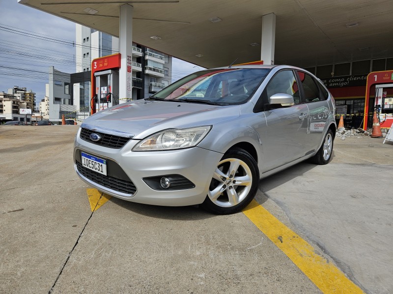 FOCUS 2.0 GLX 16V GASOLINA 4P MANUAL