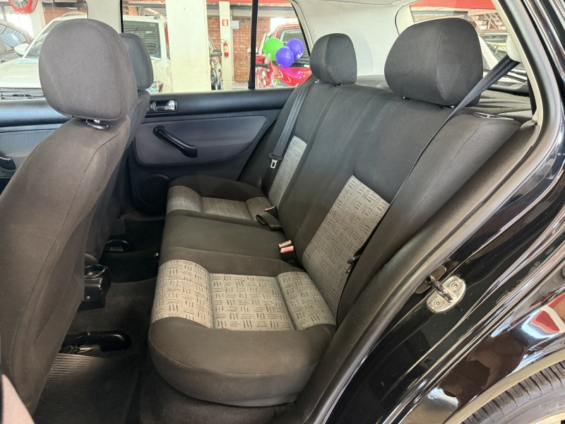 GOLF 1.6 MI PLUS 8V GASOLINA 4P MANUAL - 2004 - FARROUPILHA