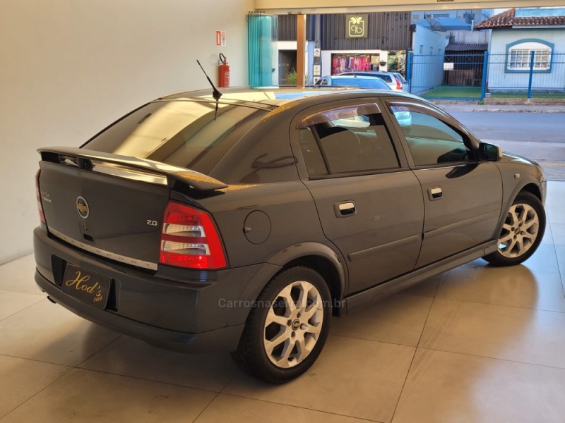 ASTRA 2.0 MPFI ADVANTAGE 8V FLEX 4P MANUAL - 2010 - CANELA