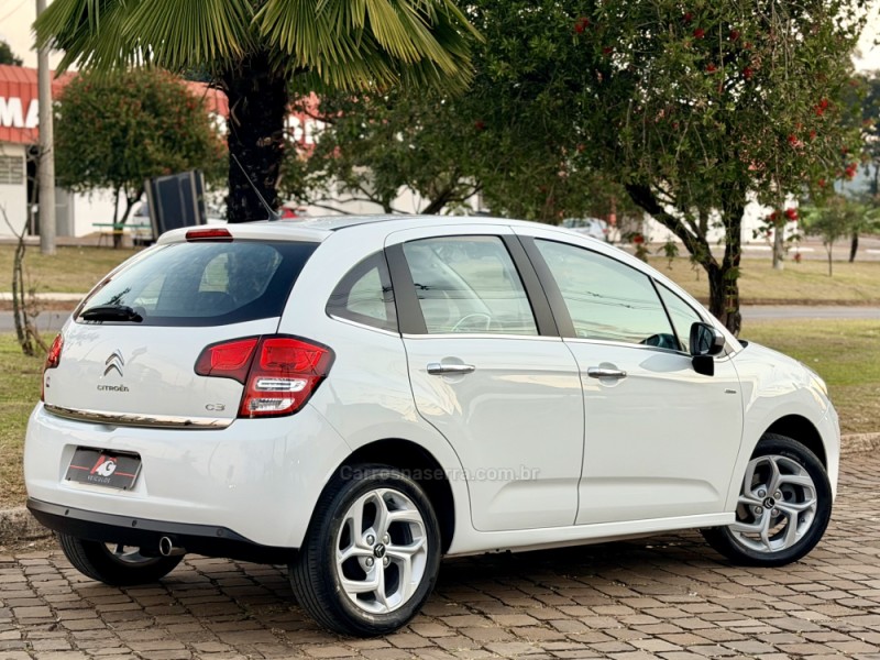 C3 1.6 EXCLUSIVE 16V FLEX 4P AUTOMÁTICO - 2015 - CASCA