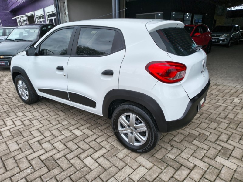 KWID 1.0 12V SCE FLEX ZEN MANUAL - 2022 - NOVO HAMBURGO