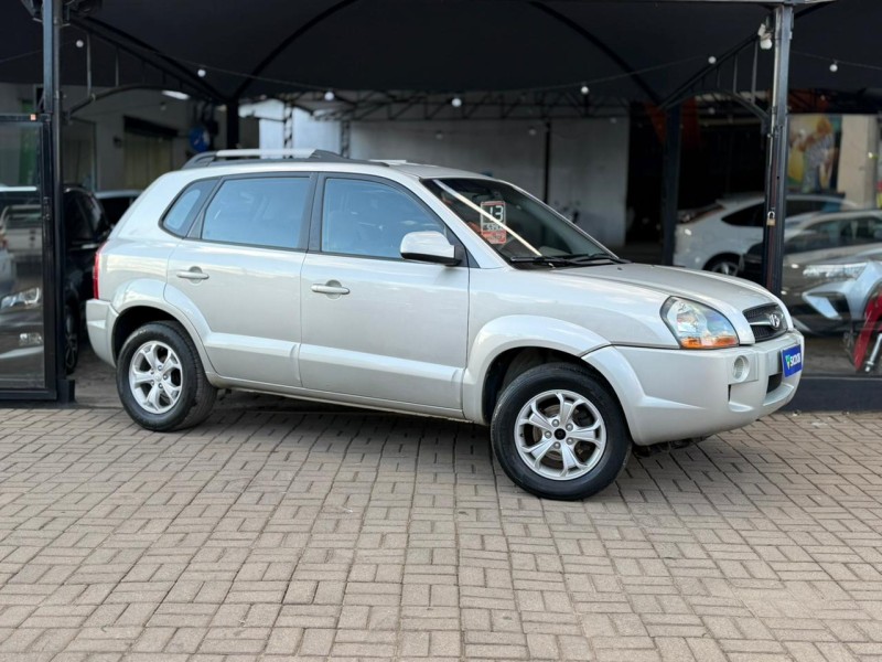 TUCSON 2.0 MPFI GLS 16V 143CV 2WD FLEX 4P AUTOMÁTICO - 2013 - LAGOA VERMELHA