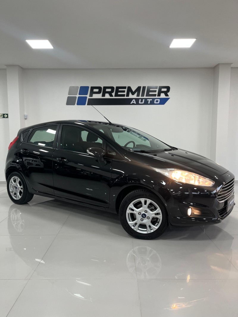 fiesta 1.6 se hatch 16v flex 4p manual 2014 caxias do sul