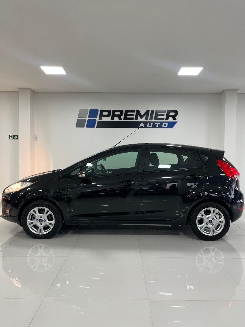 FIESTA 1.6 SE HATCH 16V FLEX 4P MANUAL - 2014 - CAXIAS DO SUL