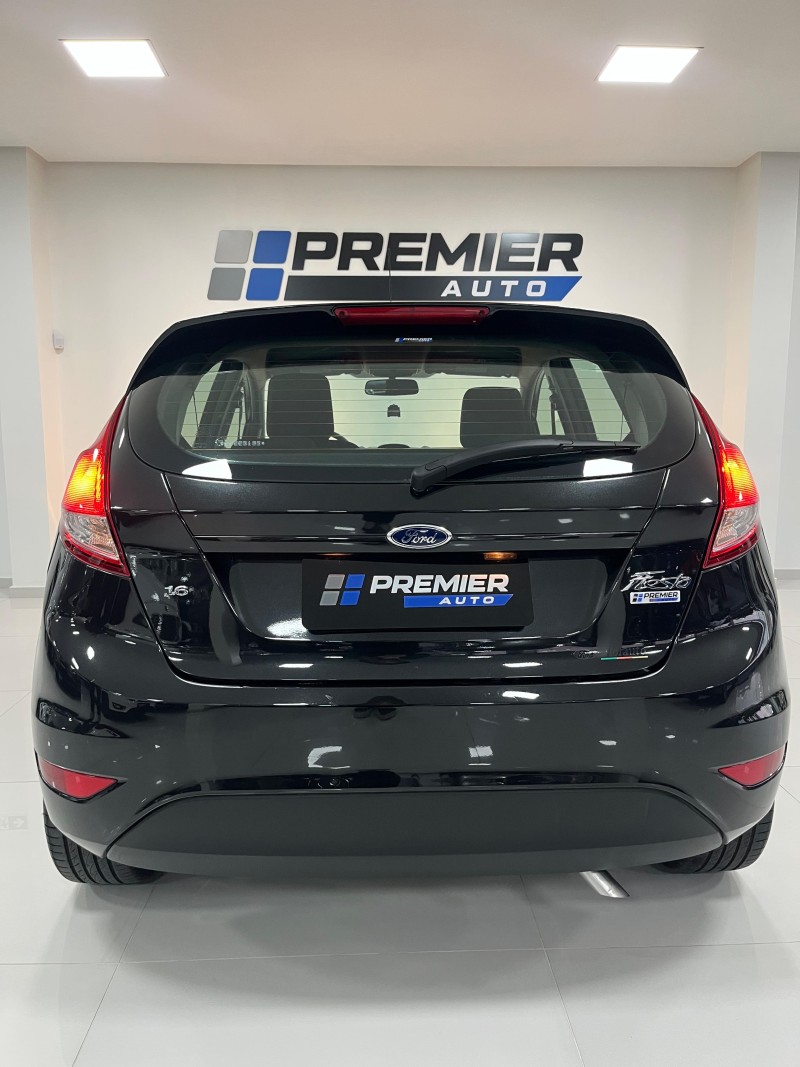 FIESTA 1.6 SE HATCH 16V FLEX 4P MANUAL - 2014 - CAXIAS DO SUL