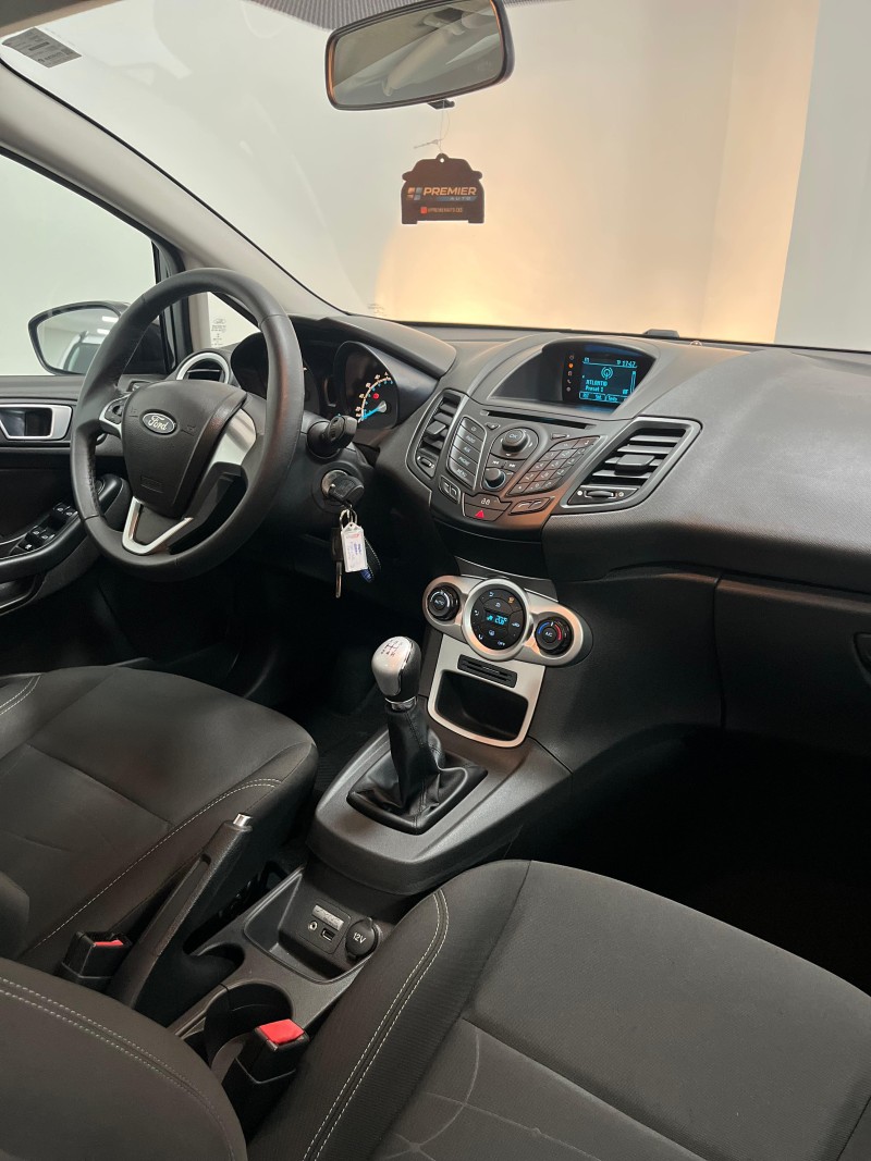 FIESTA 1.6 SE HATCH 16V FLEX 4P MANUAL - 2014 - CAXIAS DO SUL