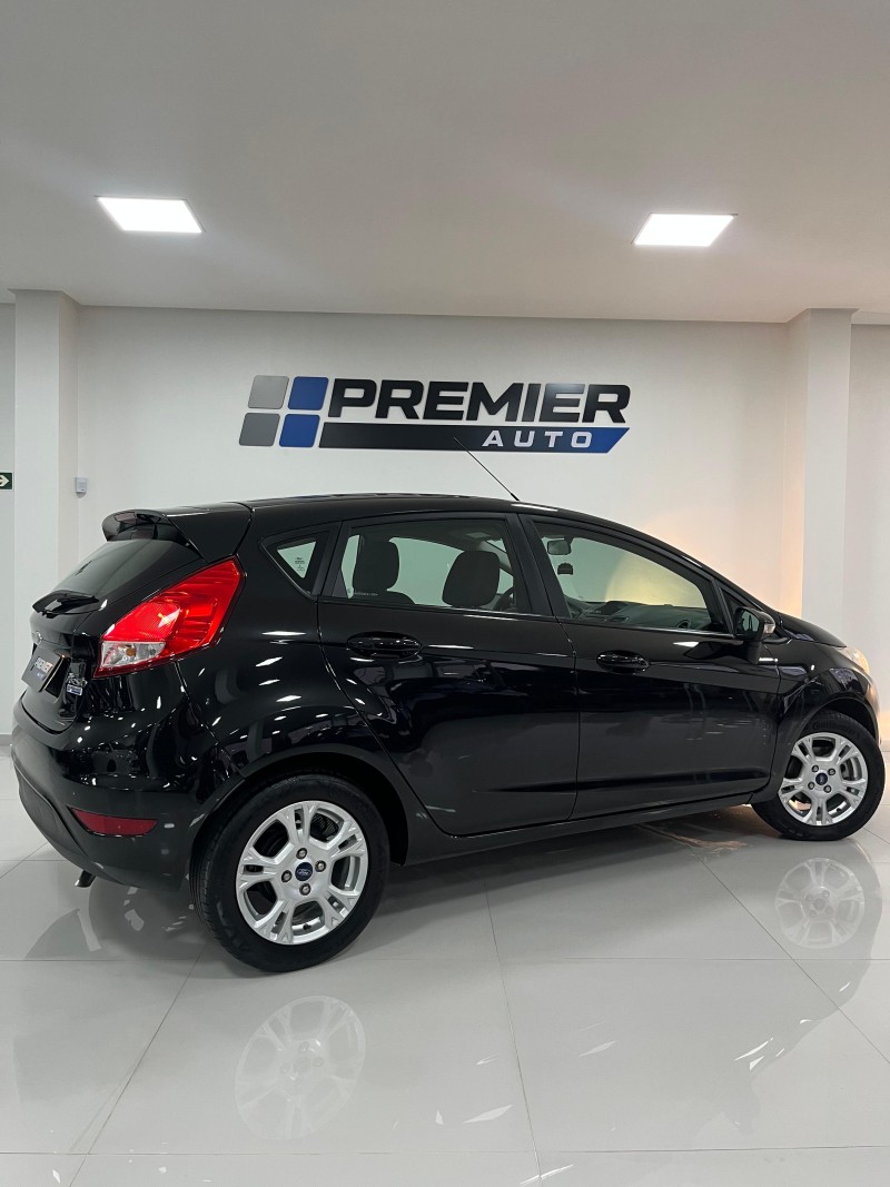 FIESTA 1.6 SE HATCH 16V FLEX 4P MANUAL - 2014 - CAXIAS DO SUL