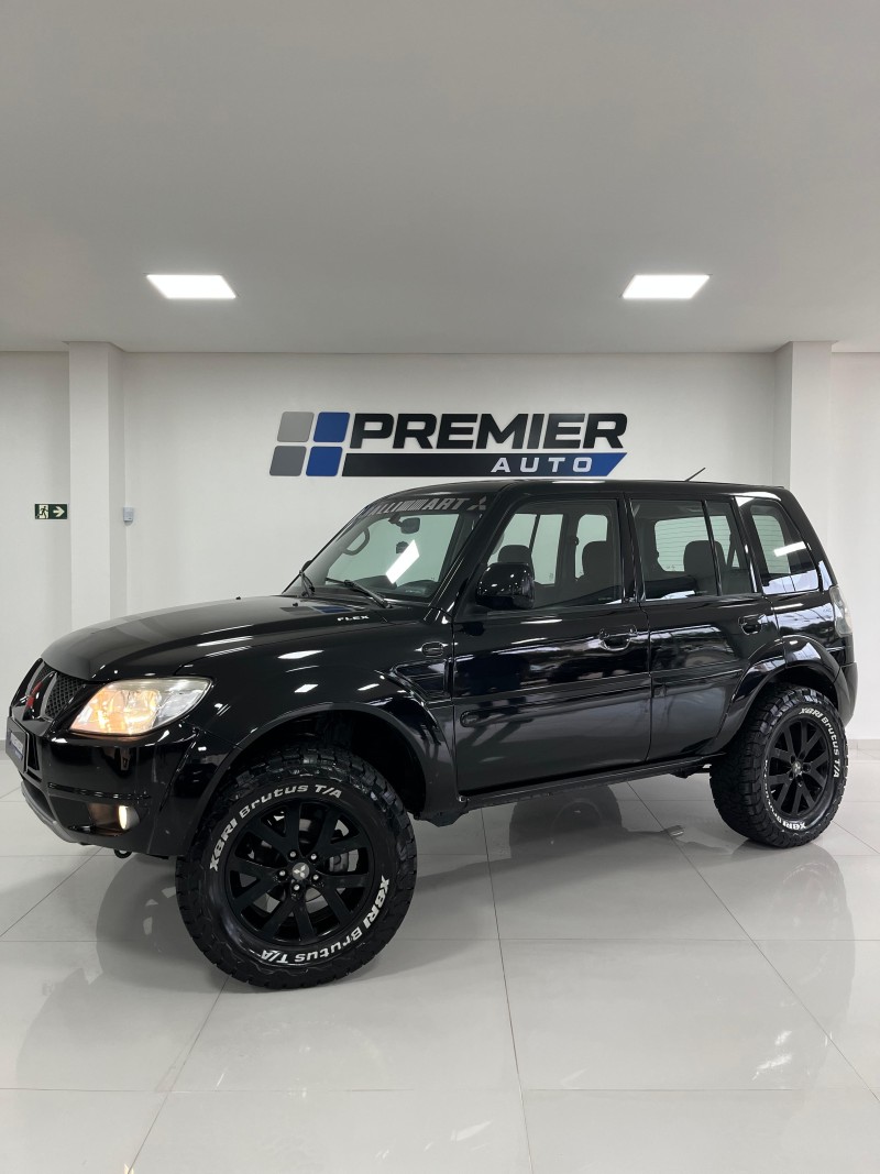 PAJERO TR4 2.0 4X4 16V 140CV FLEX 4P AUTOMÁTICO - 2012 - CAXIAS DO SUL