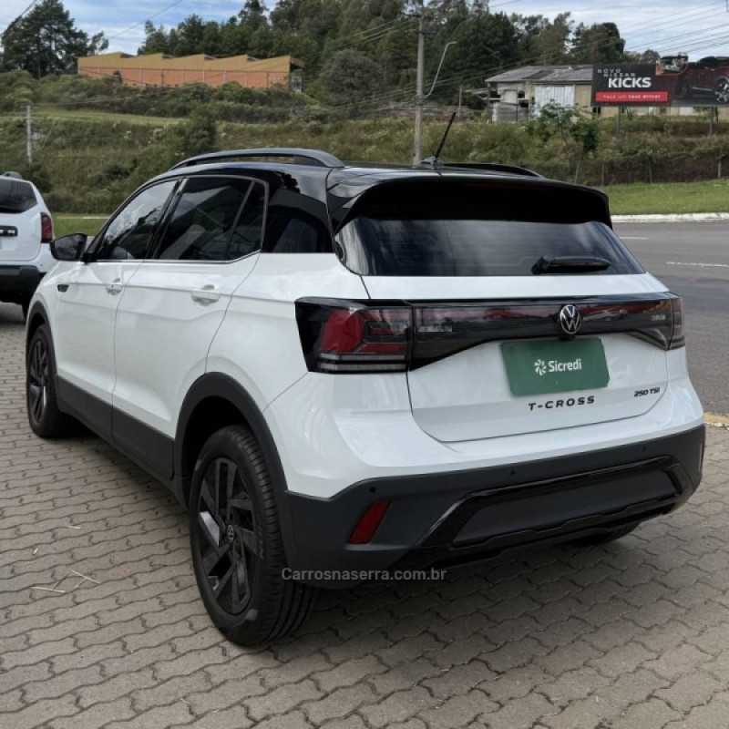 T-CROSS 1.4 HIGHLINE TSI 16V FLEX 4P AUTOMÁTICO - 2025 - CAXIAS DO SUL