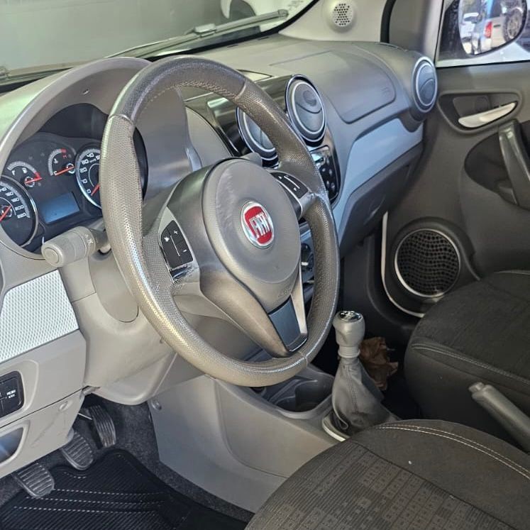 PALIO 1.4 EVO ATTRACTIVE ITALIA 8V FLEX 5P MANUAL - 2014 - CAXIAS DO SUL