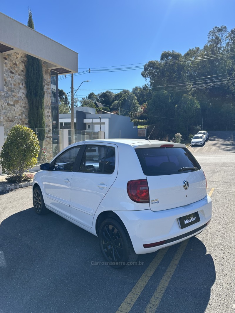 FOX 1.0 MI 8V FLEX 4P MANUAL - 2011 - SãO MARCOS