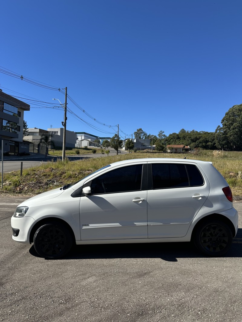 FOX 1.0 MI 8V FLEX 4P MANUAL - 2011 - SãO MARCOS