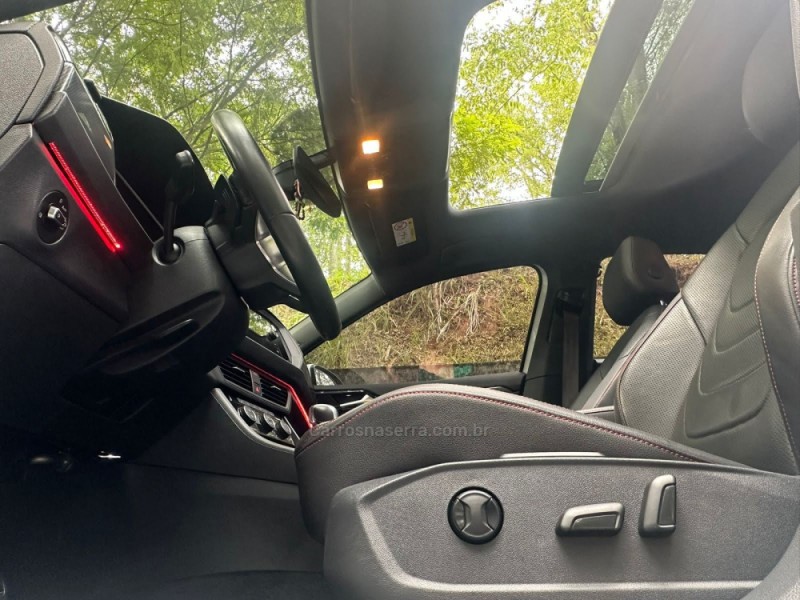 JETTA 2.0 16V TSI GLI 350 GASOLINA 4P AUTOMÁTICO - 2021 - TAPEJARA