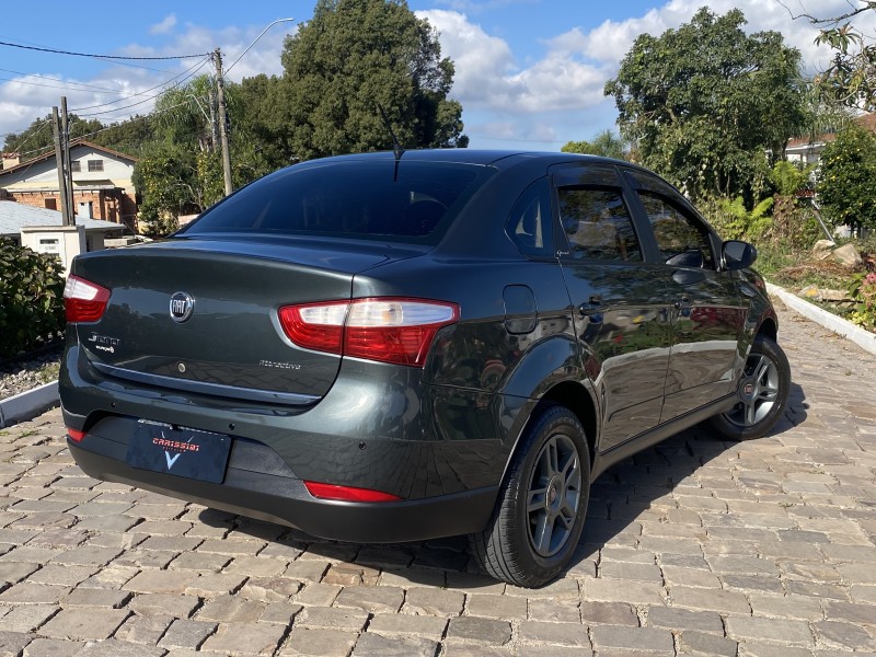 GRAND SIENA 1.4 MPI ATTRACTIVE 8V FLEX 4P MANUAL - 2013 - CARLOS BARBOSA