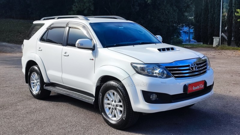 hilux sw4 3.0 srv 4x4 16v turbo intercooler diesel 4p automatico 2013 farroupilha