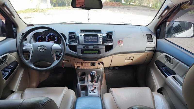 HILUX SW4 3.0 SRV 4X4 16V TURBO INTERCOOLER DIESEL 4P AUTOMÁTICO - 2013 - FARROUPILHA