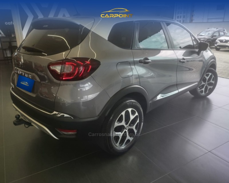 CAPTUR 1.6 16V FLEX INTENSE AUTOMÁTICO - 2022 - CAXIAS DO SUL
