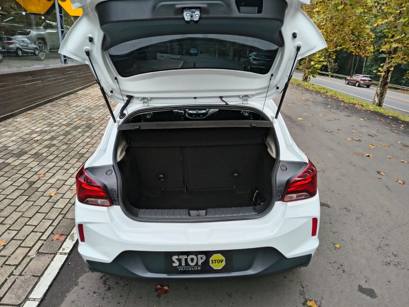 ONIX 1.0 LT 12V FLEX 4P MANUAL - 2023 - DOIS IRMãOS