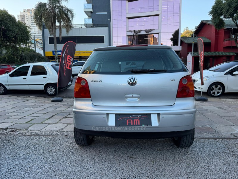 POLO 1.6 MI 8V GASOLINA 4P MANUAL - 2003 - CAXIAS DO SUL