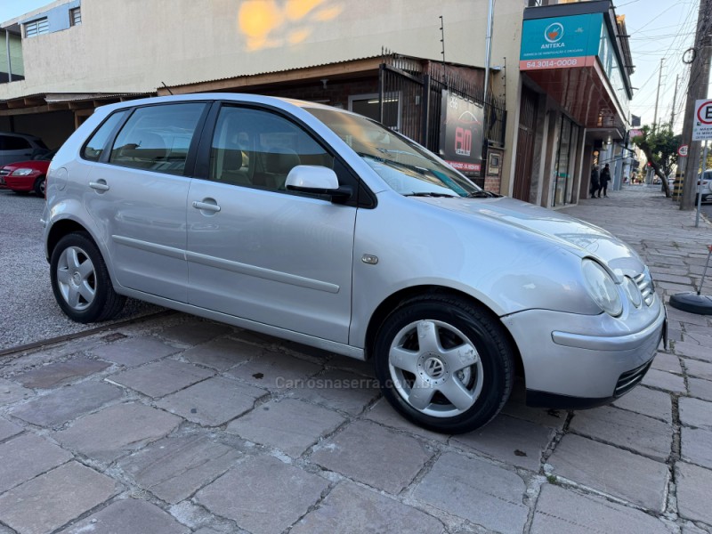 POLO 1.6 MI 8V GASOLINA 4P MANUAL - 2003 - CAXIAS DO SUL