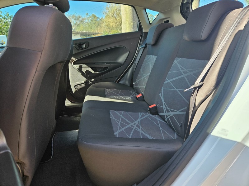 FIESTA 1.5 S HATCH 16V FLEX 4P MANUAL - 2016 - BOM PRINCíPIO