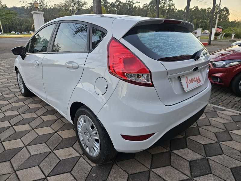 FIESTA 1.5 S HATCH 16V FLEX 4P MANUAL - 2016 - BOM PRINCíPIO