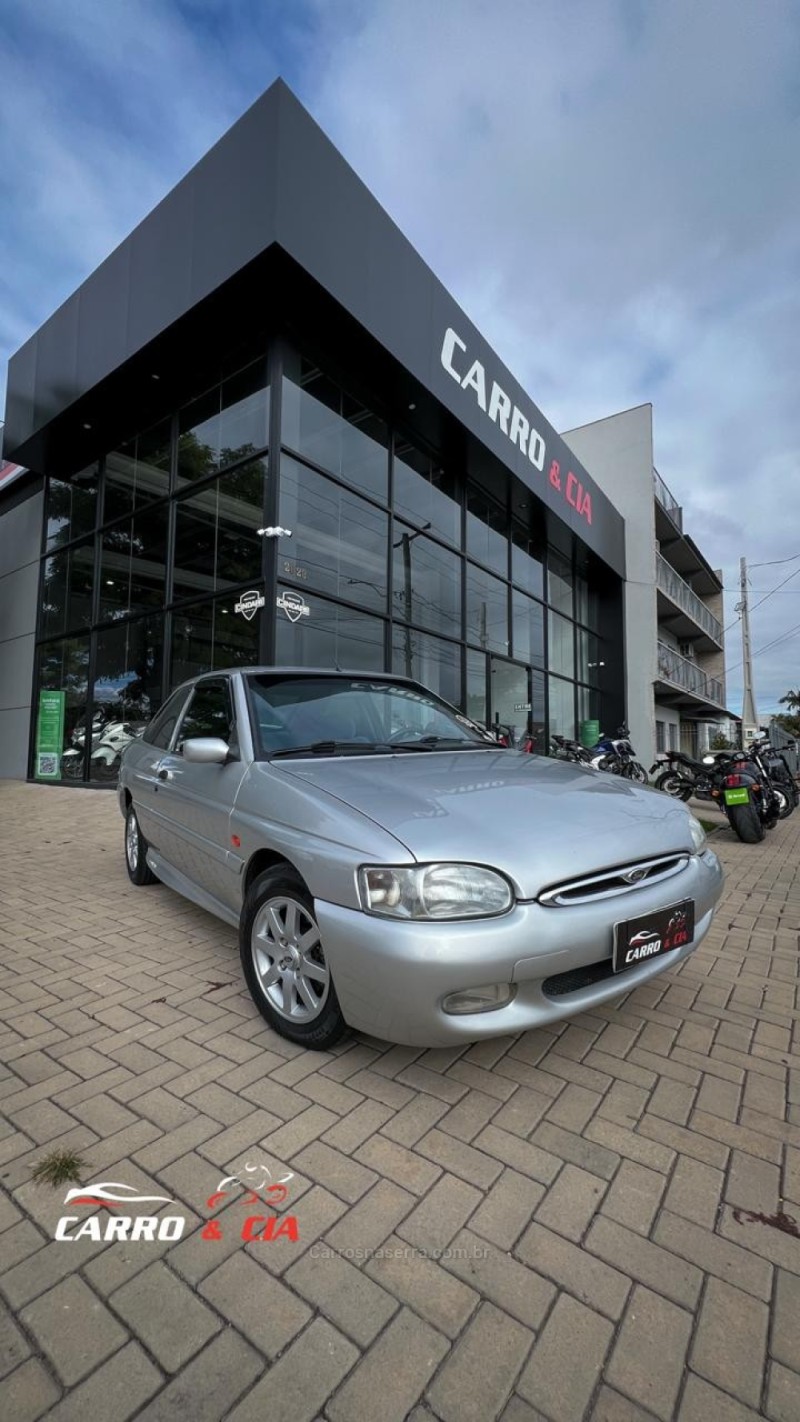 ESCORT 1.8 MPI RS 16V GASOLINA 2P MANUAL - 1998 - SANTA CRUZ DO SUL