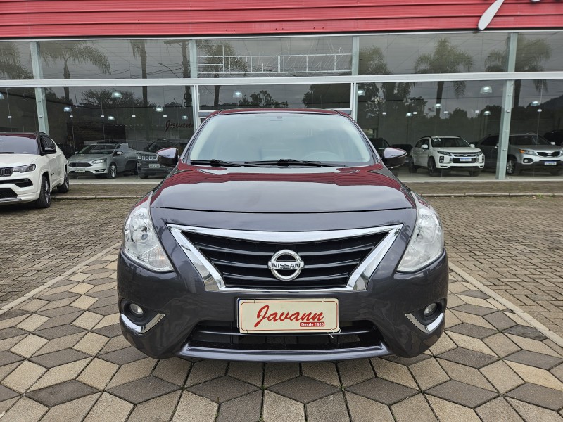 VERSA 1.6 16V FLEX UNIQUE 4P MANUAL - 2016 - BOM PRINCíPIO