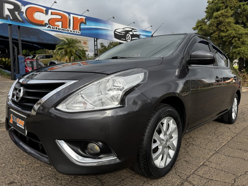 versa 1.6 16v flex sv 4p xtronic 2018 dois irmaos
