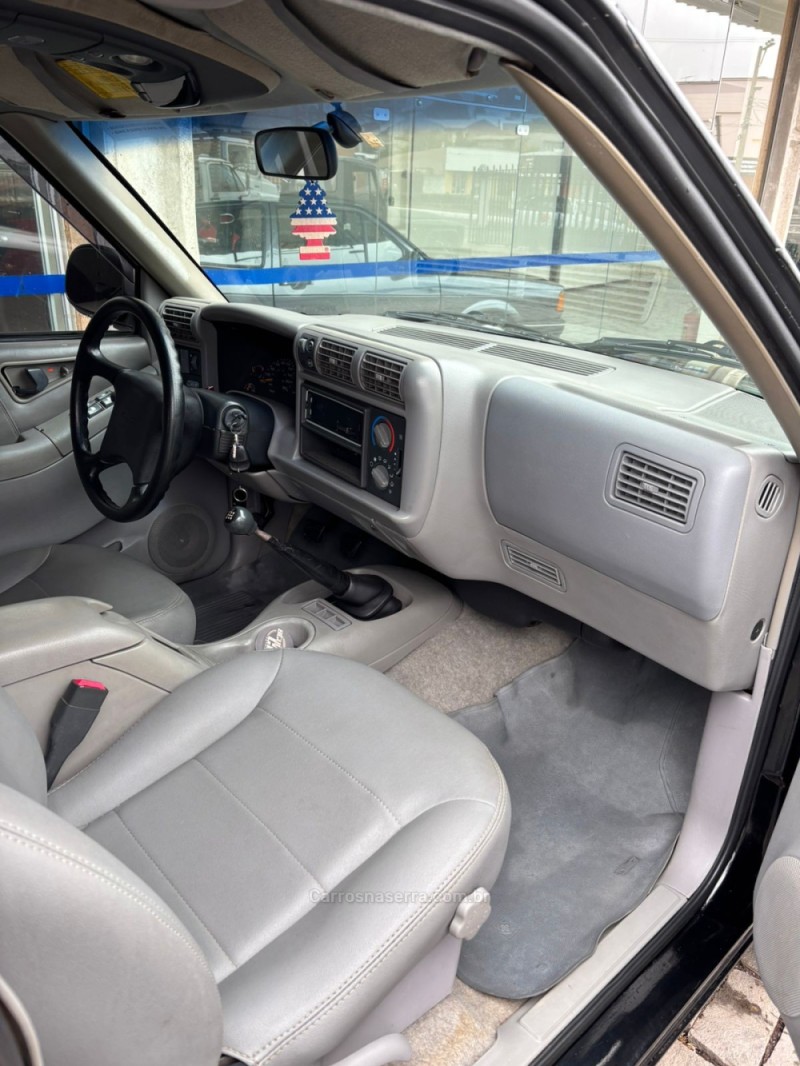 BLAZER 2.5 DLX 4X4 8V TURBO DIESEL 4P MANUAL - 1999 - SãO MARCOS