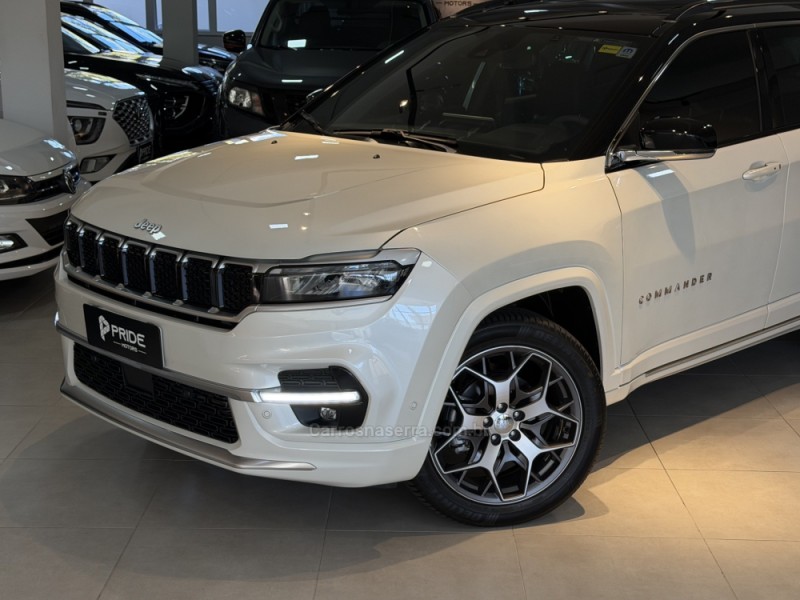 COMMANDER 1.3 OVERLAND T270 16V 4X2 TURBO FLEX 4P AUTOMÁTICO - 2023 - CAXIAS DO SUL