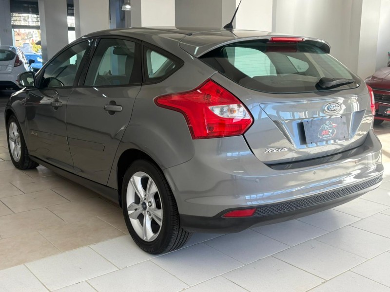 FOCUS 1.6 SE HATCH 16V FLEX 4P AUTOMÁTICO - 2014 - BENTO GONçALVES
