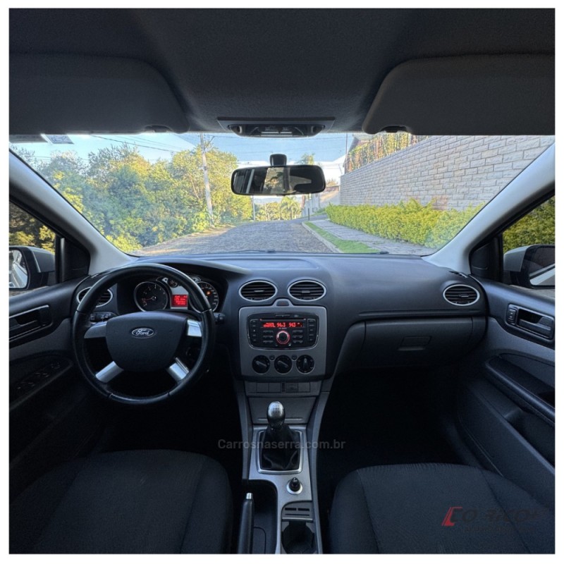 FOCUS 1.6 SE 16V FLEX 4P MANUAL - 2012 - CAMPO BOM