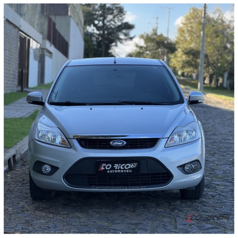 FOCUS 1.6 SE 16V FLEX 4P MANUAL - 2012 - CAMPO BOM