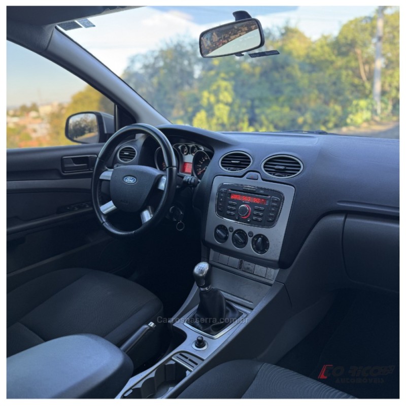 FOCUS 1.6 SE 16V FLEX 4P MANUAL - 2012 - CAMPO BOM