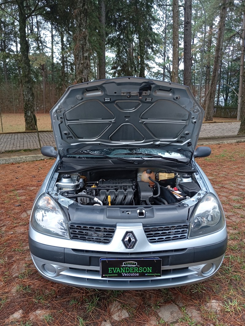 CLIO 1.0 EXPRESSION 16V HI-FLEX 4P MANUAL - 2005 - CAXIAS DO SUL