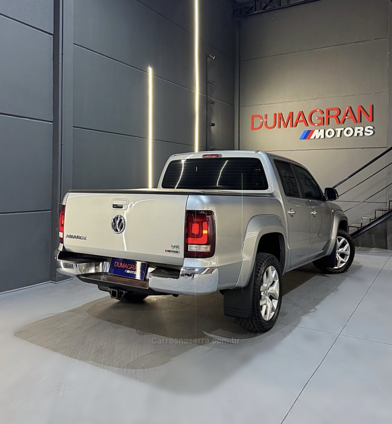 AMAROK 3.0 V6 TDI HIGHLINE CD DIESEL 4MOTION AUTOMÁTICO - 2024 - PASSO FUNDO