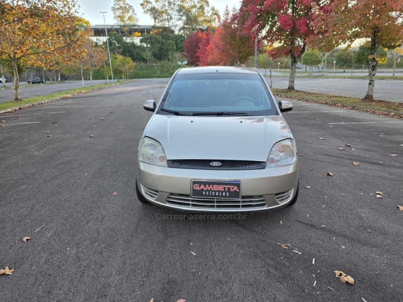 FIESTA 1.0 MPI PERSONNALITÉ SEDAN GASOLINA 4P MANUAL - 2006 - BENTO GONçALVES