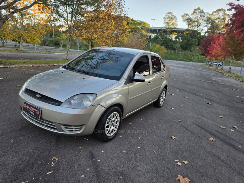 FIESTA 1.0 MPI PERSONNALITÉ SEDAN GASOLINA 4P MANUAL - 2006 - BENTO GONçALVES
