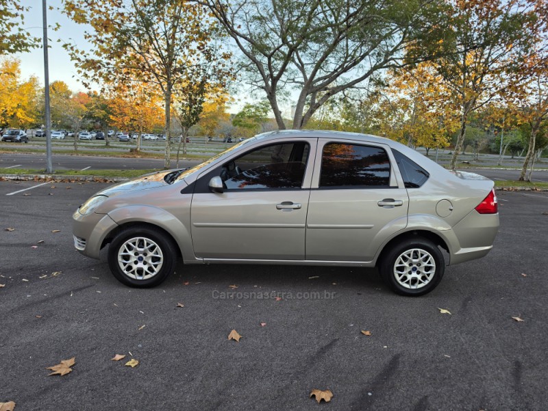 FIESTA 1.0 MPI PERSONNALITÉ SEDAN GASOLINA 4P MANUAL - 2006 - BENTO GONçALVES