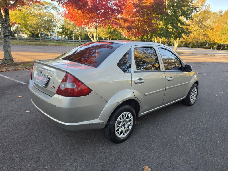 FIESTA 1.0 MPI PERSONNALITÉ SEDAN GASOLINA 4P MANUAL - 2006 - BENTO GONçALVES