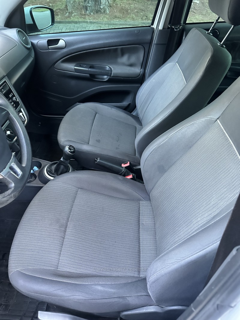 VOYAGE 1.0 MI CITY 8V FLEX 4P MANUAL - 2013 - CAXIAS DO SUL