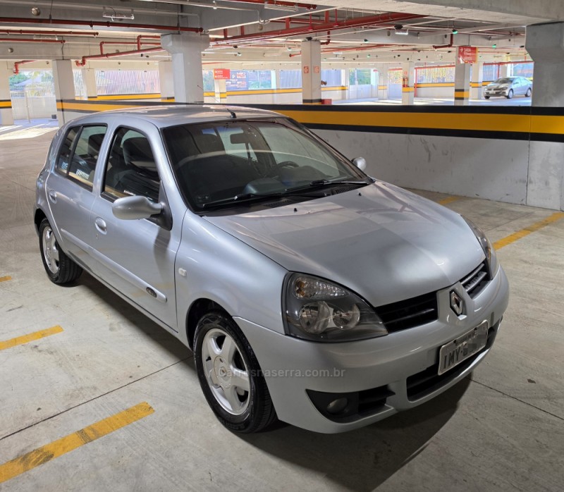 CLIO 1.6 PRIVILÉGE 16V FLEX 4P MANUAL - 2006 - CAXIAS DO SUL