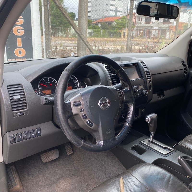 FRONTIER 2.5 SL 4X4 CD TURBO ELETRONIC DIESEL 4P AUTOMÁTICO - 2015 - CAXIAS DO SUL