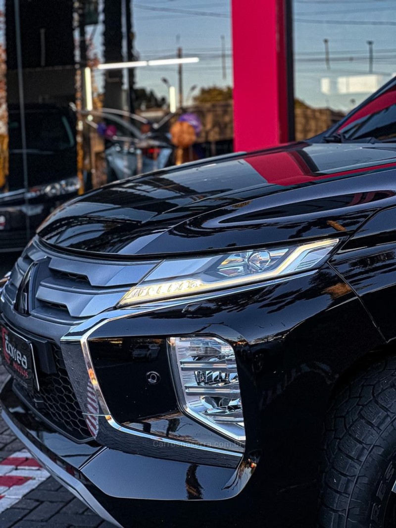 PAJERO SPORT 2.4 HPE-S 4X4 DIESEL 4P AUTOMÁTICO - 2022 - CANELA
