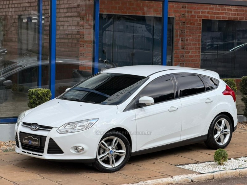 FOCUS 1.6 SE 16V FLEX 4P MANUAL - 2015 - LAGOA VERMELHA