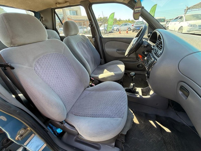 FIESTA 1.6 MPI GLX 8V GASOLINA 4P MANUAL - 2000 - FARROUPILHA